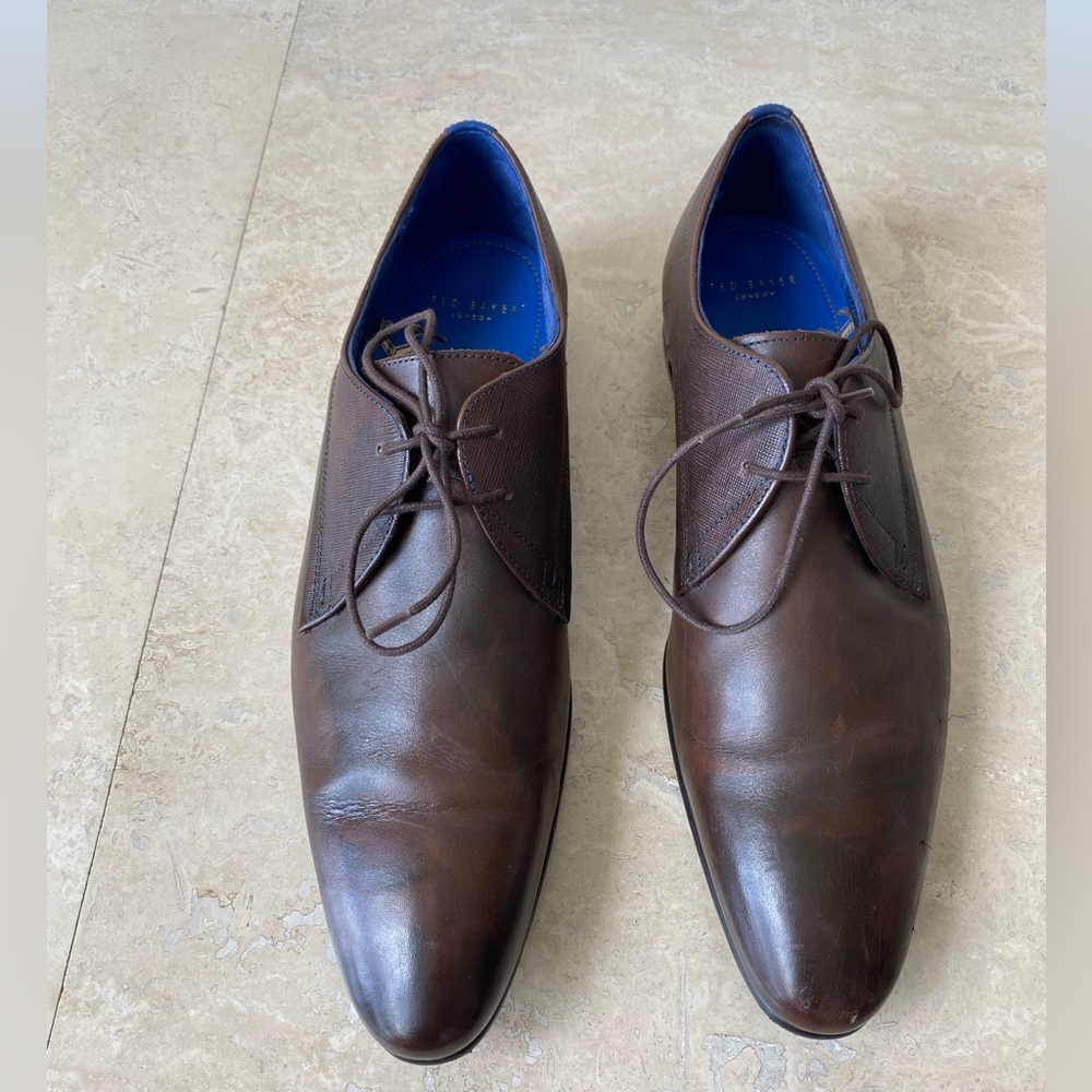 Ted Baker Brown Leather Oxfords with Sleek Design